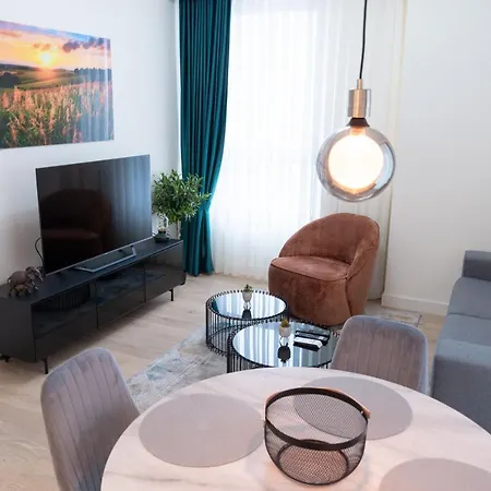 Tommy Bw Apartman *